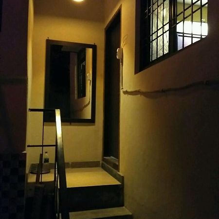 新德里 Metro House酒店 外观 照片